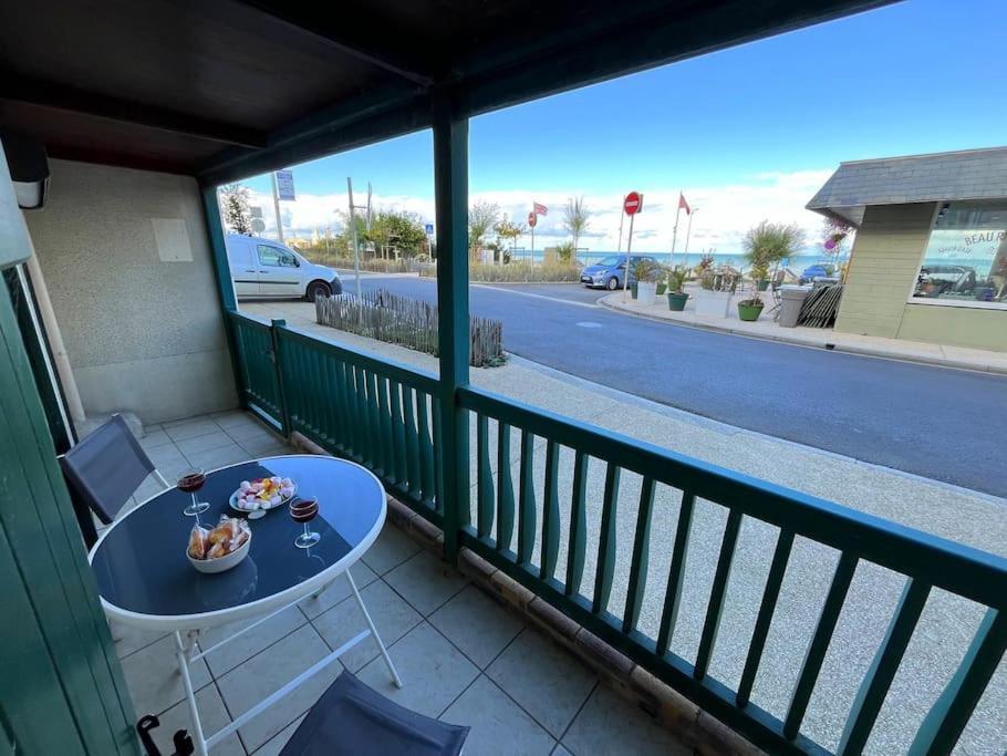 La Passerelle - Terrace And Balcony With Sea View Luc-sur-Mer Dış mekan fotoğraf